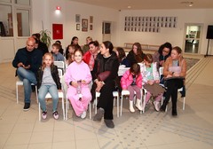 Predstava dramskih skupina OŠ Lotrščak i OŠ Ružičnjak o bl. Alojziju Stepincu