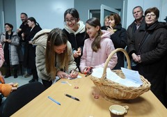 Druženje župljana nakon zadnje zornice